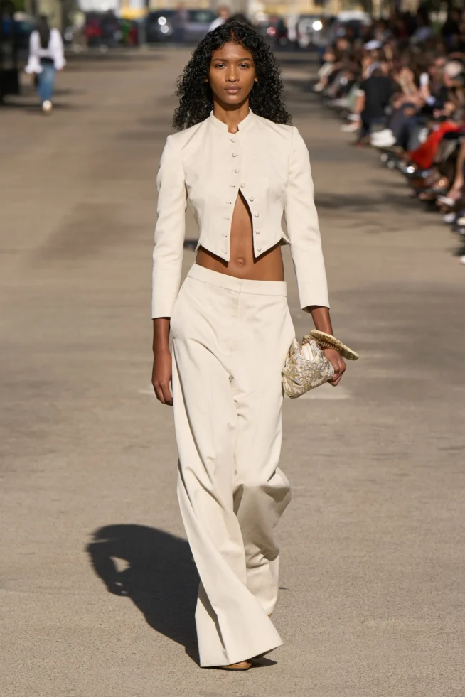 00030-stella-mccartney-spring-2024-ready-to-wear-credit-gorunway