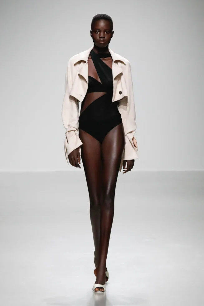 00032-atlein-spring-2024-ready-to-wear-credit-brand