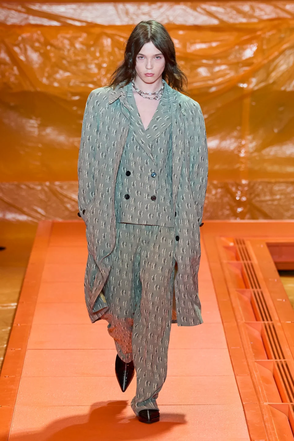 00033-louis-vuitton-spring-2024-ready-to-wear-credit-gorunway