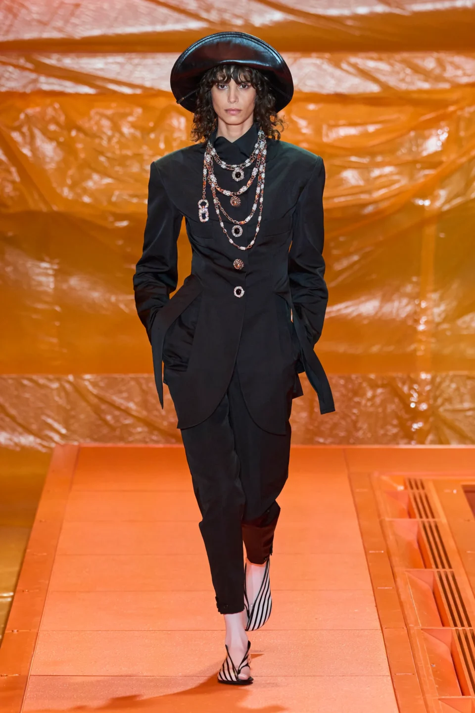 00038-louis-vuitton-spring-2024-ready-to-wear-credit-gorunway