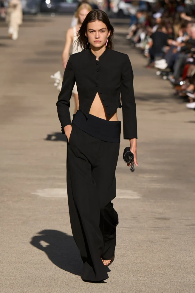 00040-stella-mccartney-spring-2024-ready-to-wear-credit-gorunway