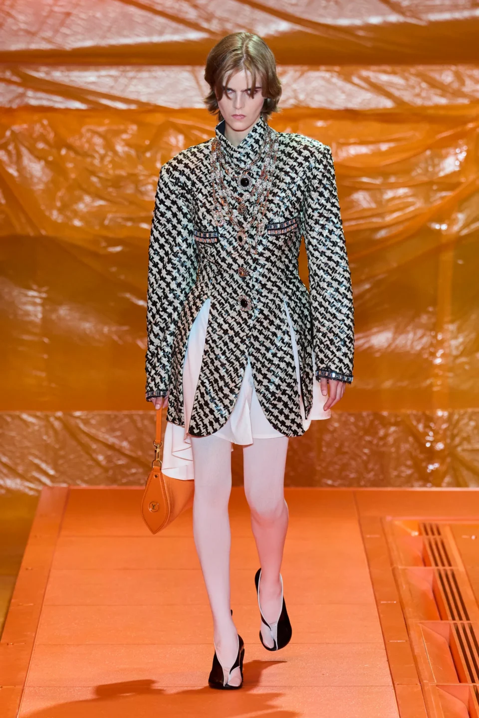00043-louis-vuitton-spring-2024-ready-to-wear-credit-gorunway