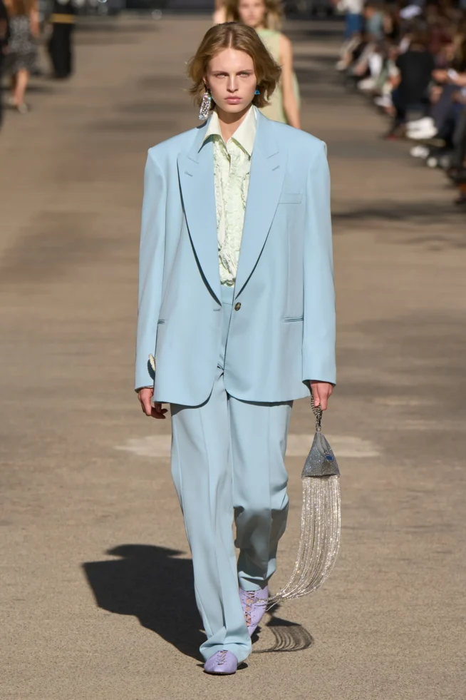 00044-stella-mccartney-spring-2024-ready-to-wear-credit-gorunway