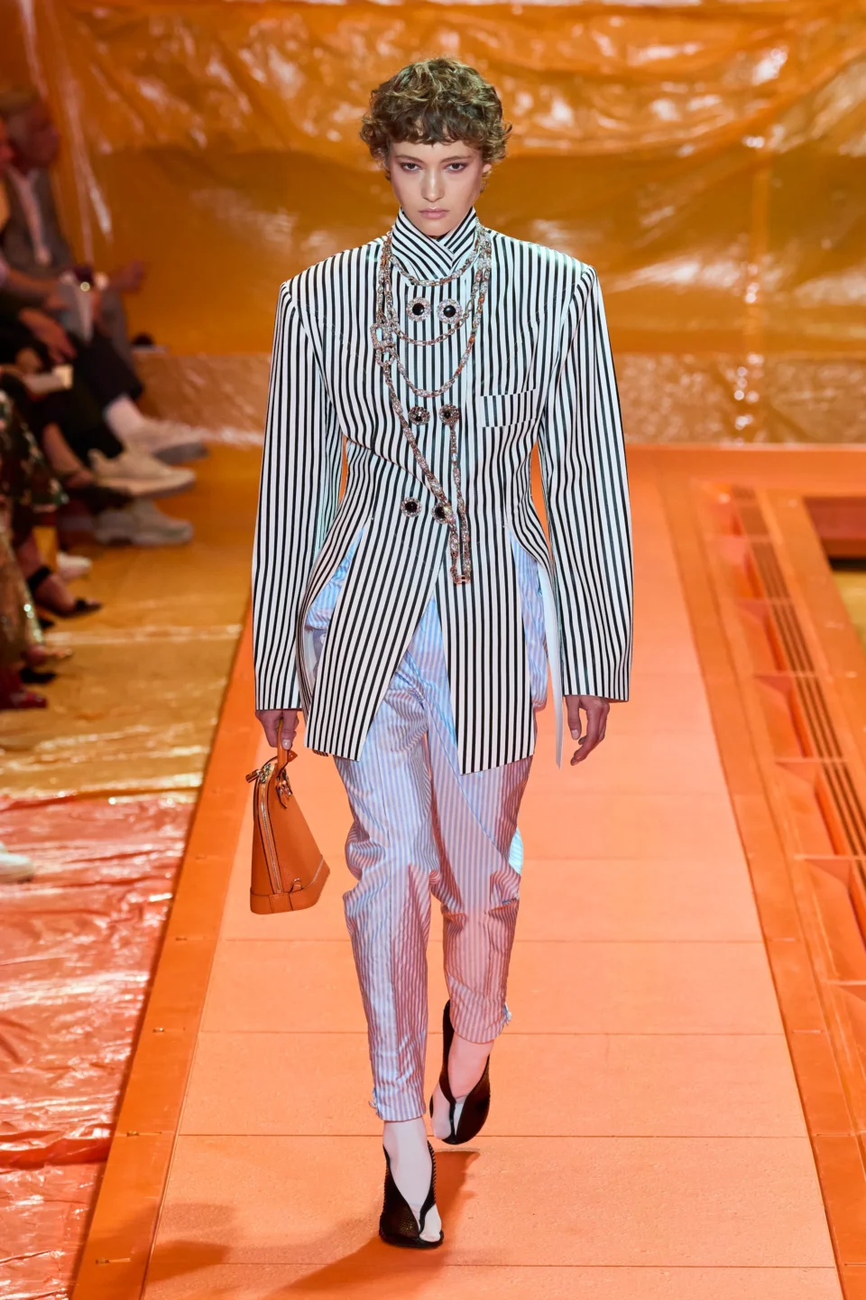 00045-louis-vuitton-spring-2024-ready-to-wear-credit-gorunway