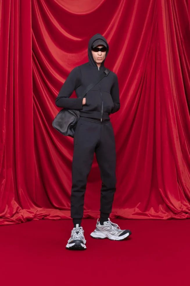 00046-balenciaga-spring-2024-ready-to-wear-credit-brand