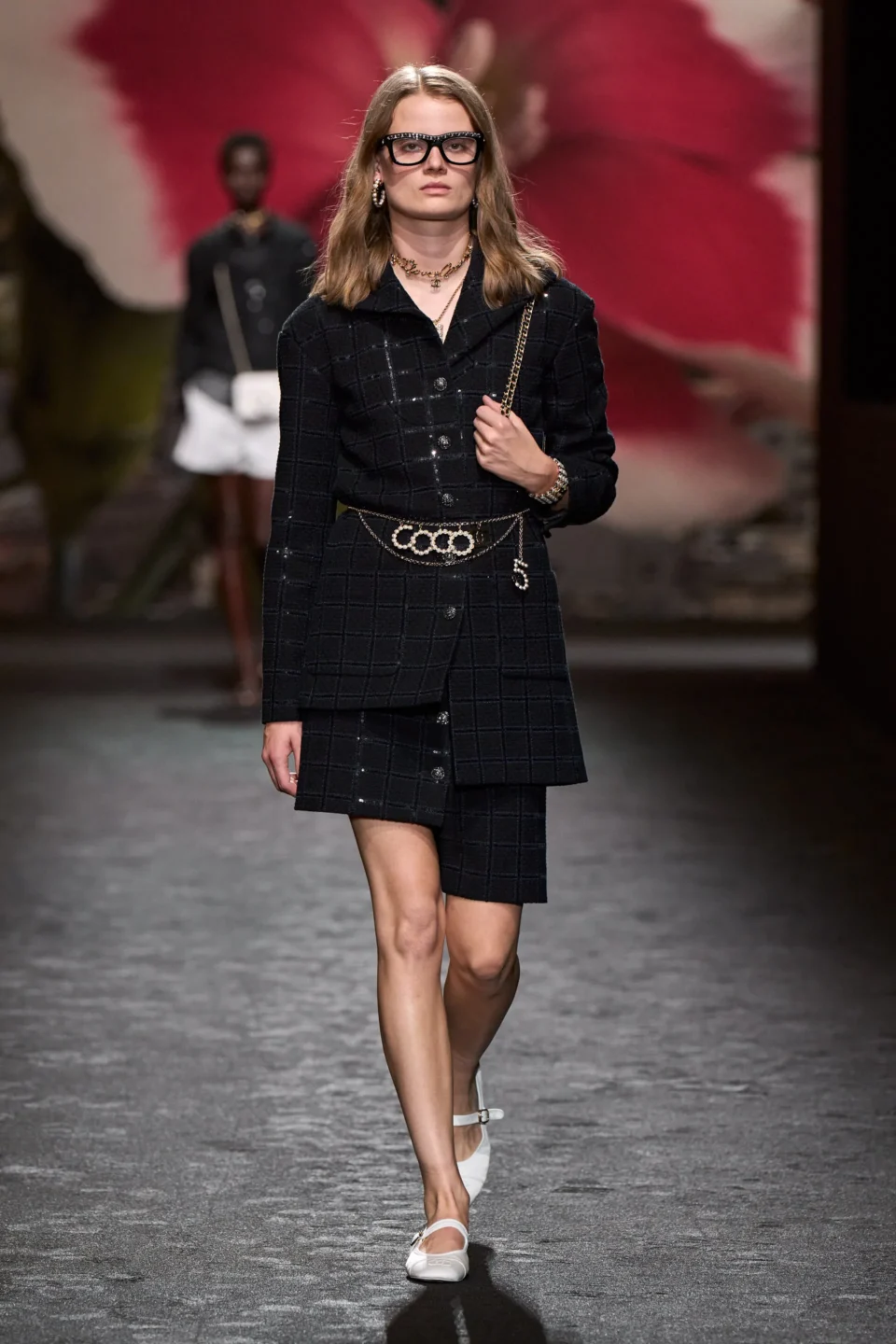 00046-chanel-spring-2024-ready-to-wear-credit-gorunway