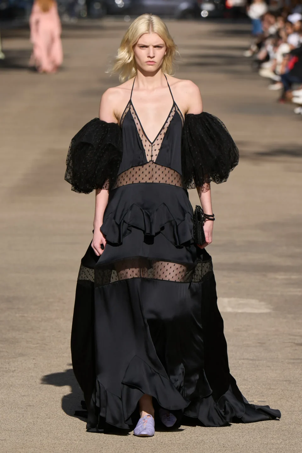 00054-stella-mccartney-spring-2024-ready-to-wear-credit-gorunway