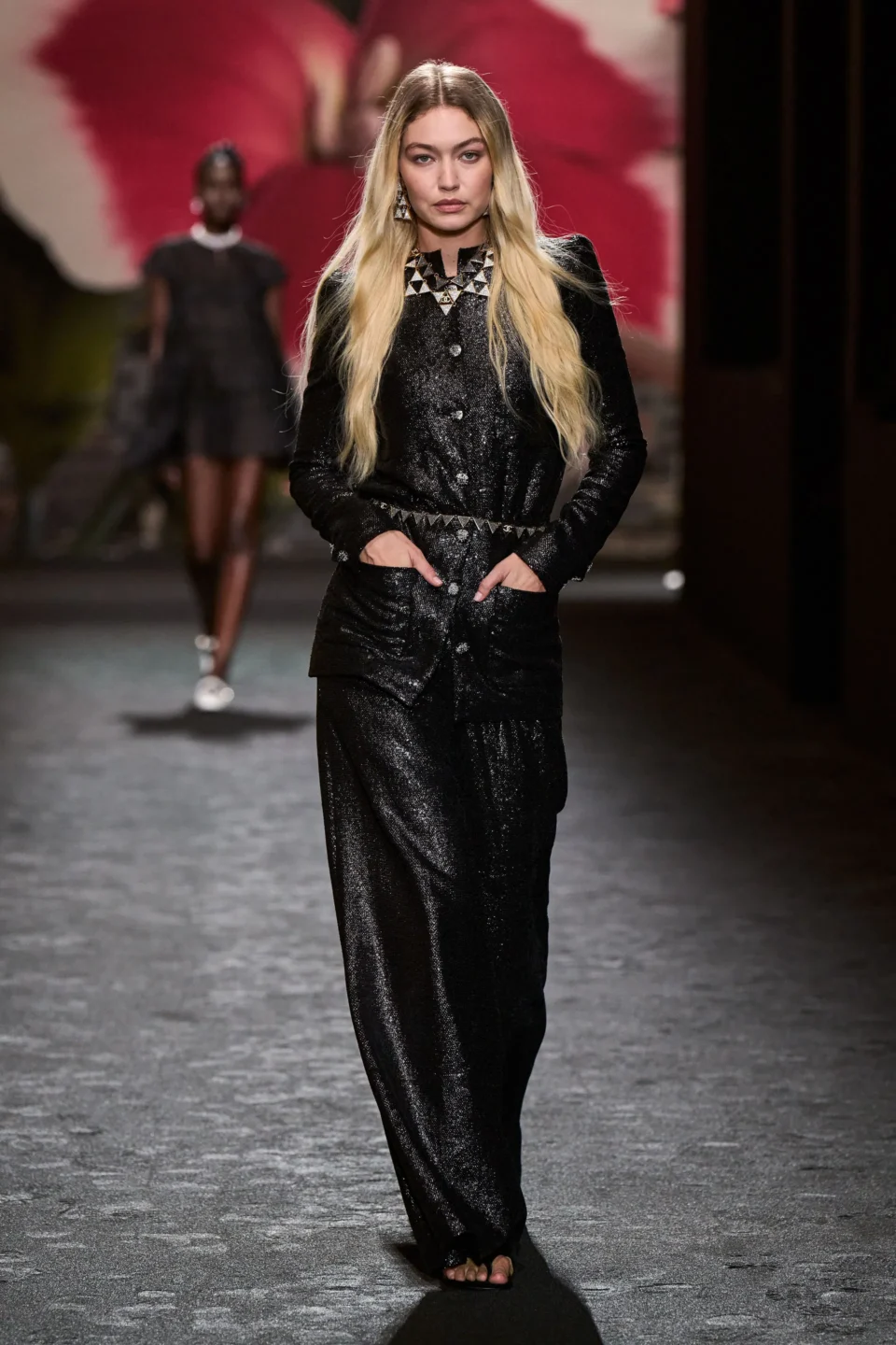 00055-chanel-spring-2024-ready-to-wear-credit-gorunway