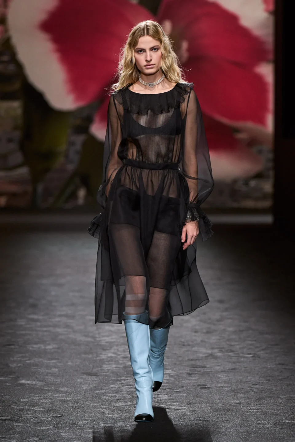 00061-chanel-spring-2024-ready-to-wear-credit-gorunway