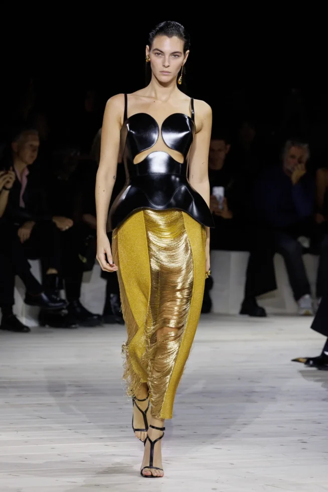 Alexander_McQueen_RTW_SS24_02