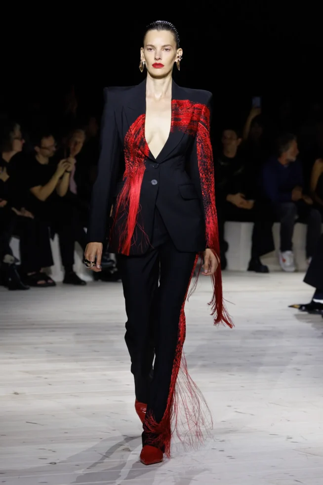 Alexander_McQueen_RTW_SS24_03