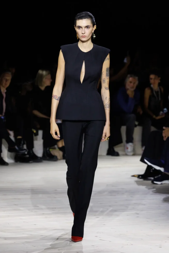 Alexander_McQueen_RTW_SS24_05