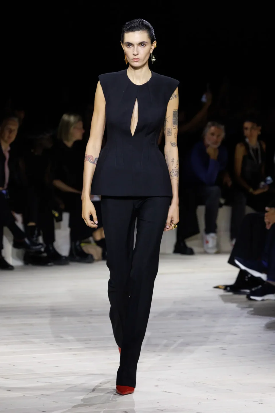Alexander_McQueen_RTW_SS24_05