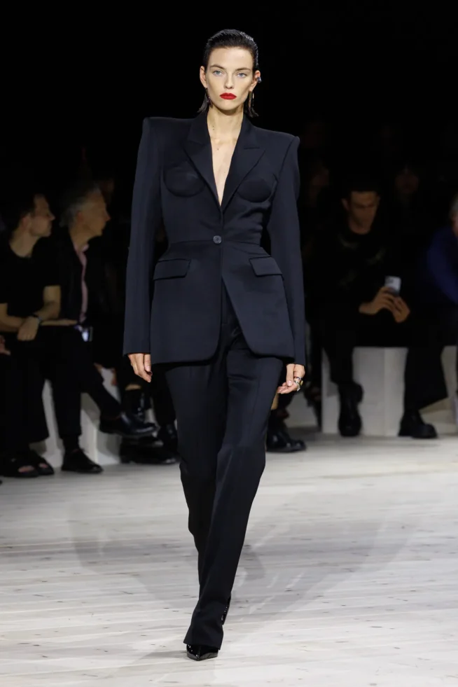 Alexander_McQueen_RTW_SS24_06