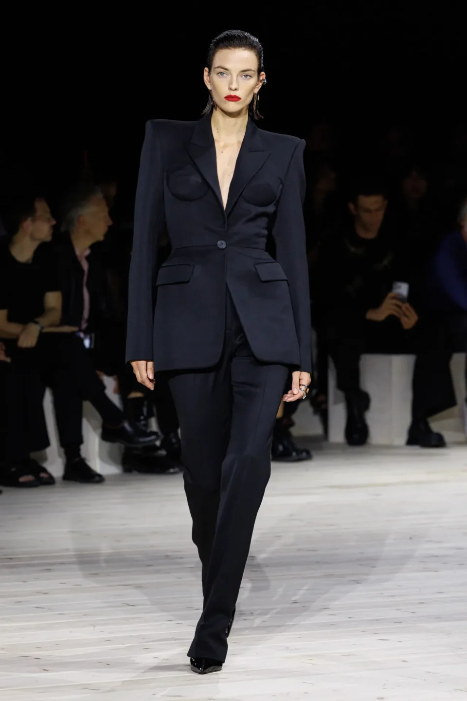 Alexander_McQueen_RTW_SS24_06