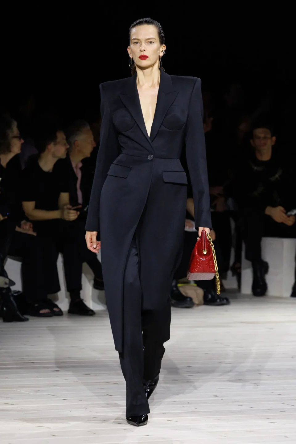 Alexander_McQueen_RTW_SS24_08