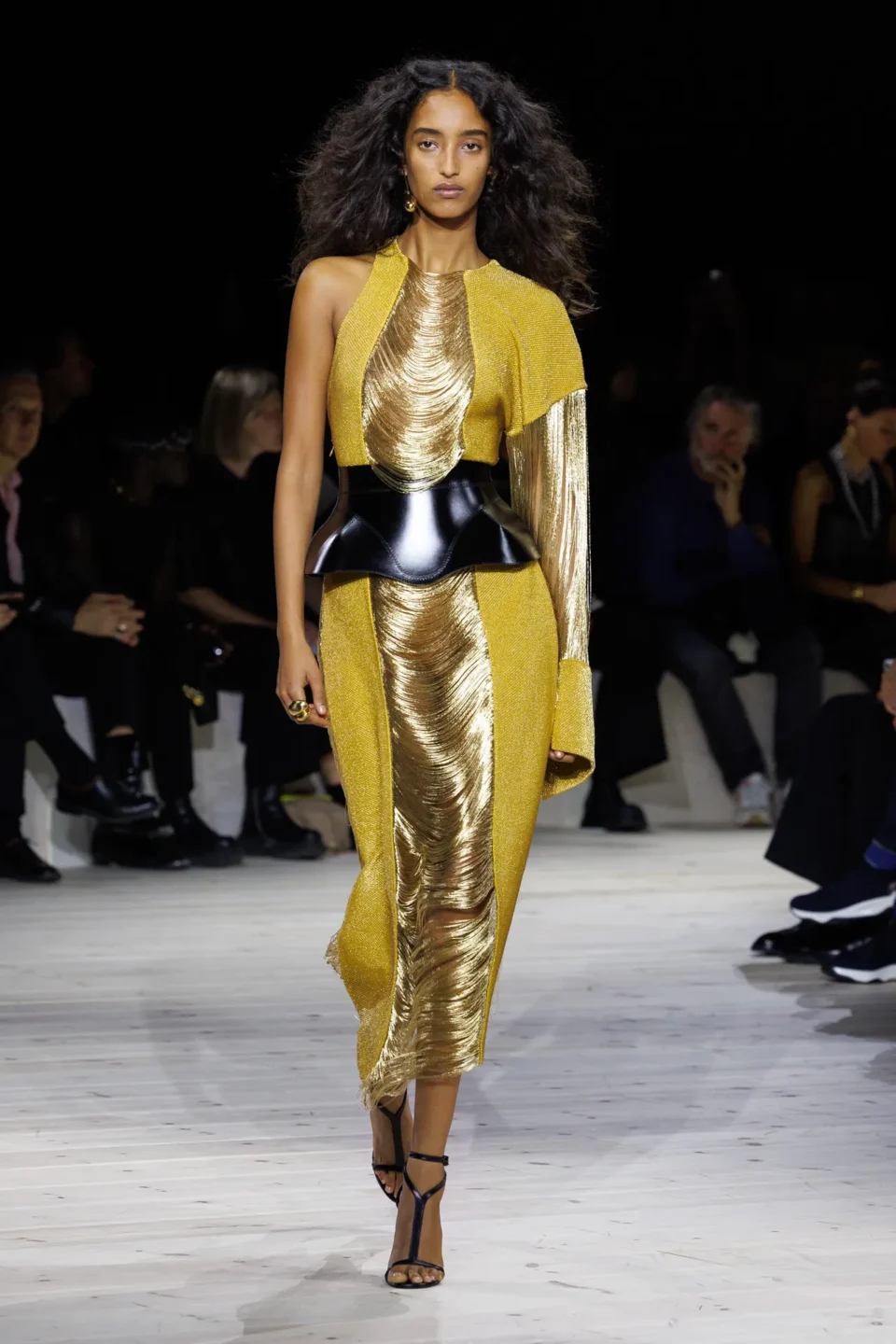 Alexander_McQueen_RTW_SS24_09