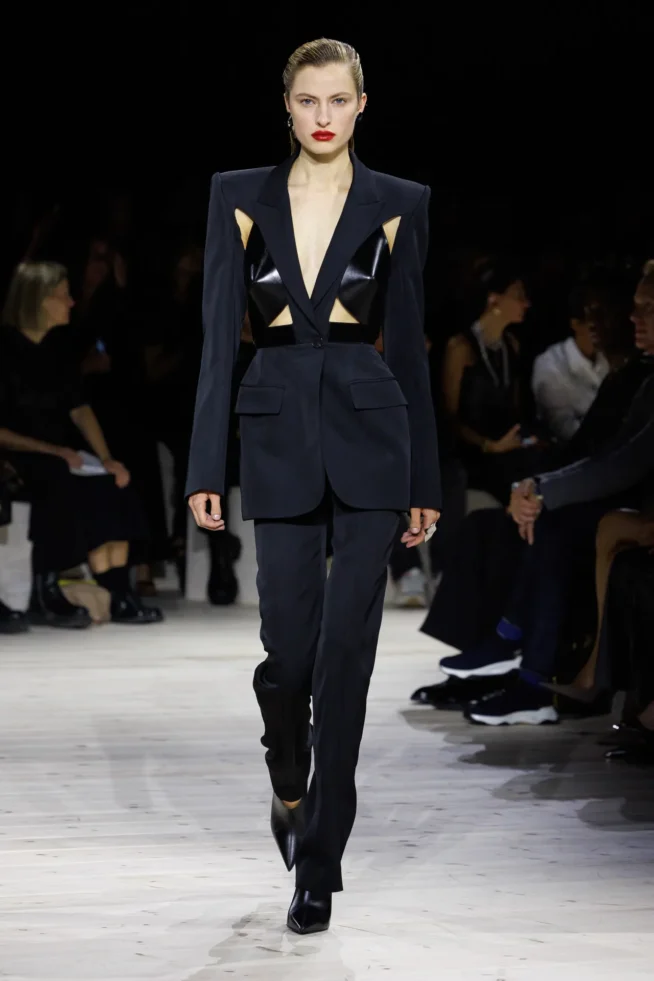 Alexander_McQueen_RTW_SS24_10