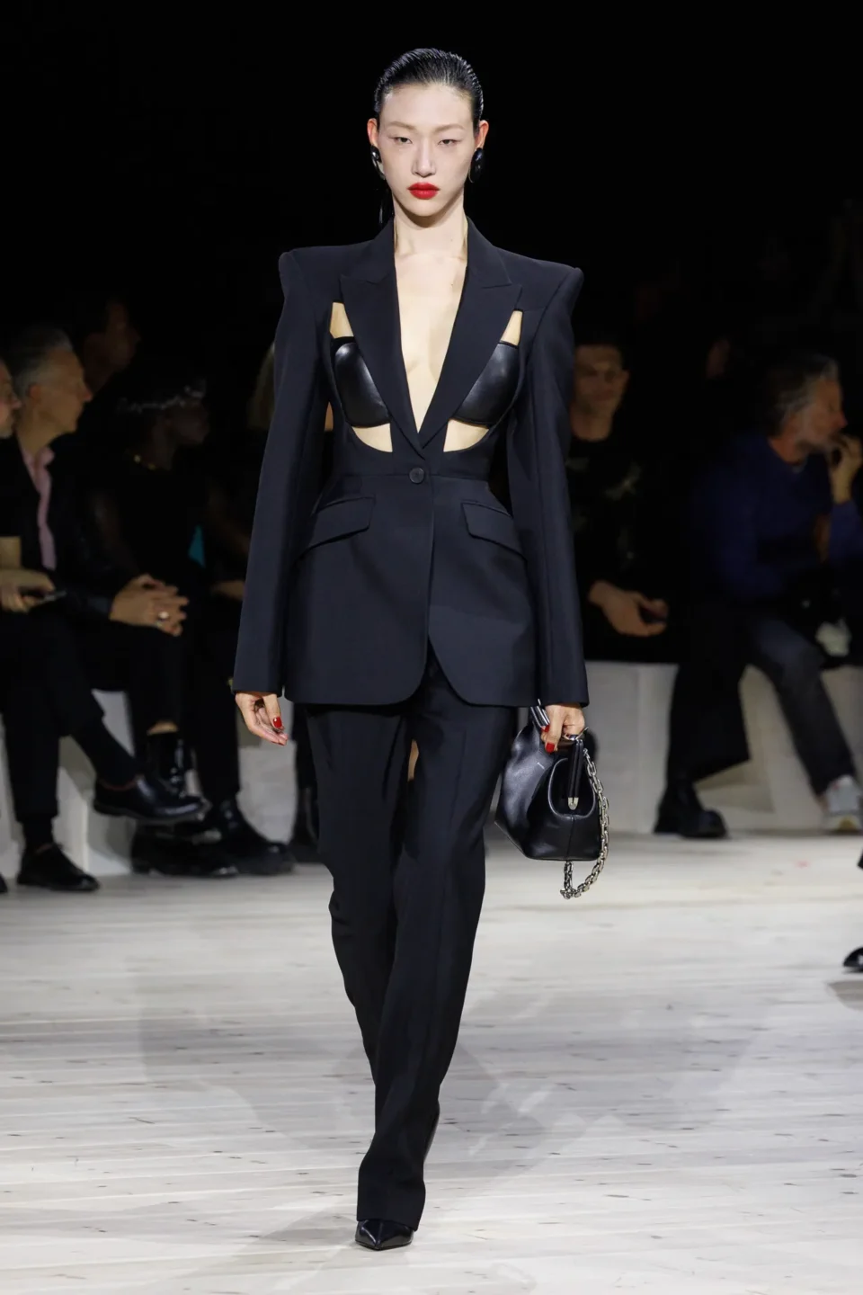 Alexander_McQueen_RTW_SS24_12