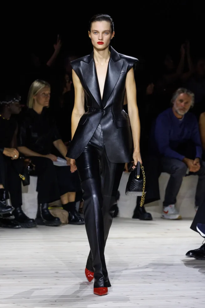 Alexander_McQueen_RTW_SS24_18