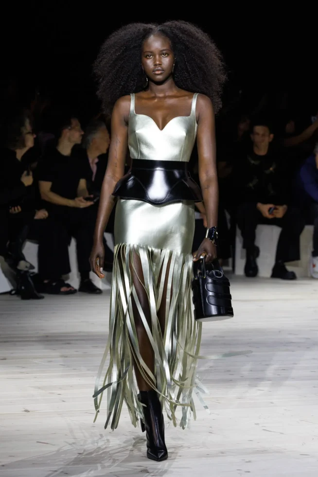Alexander_McQueen_RTW_SS24_24