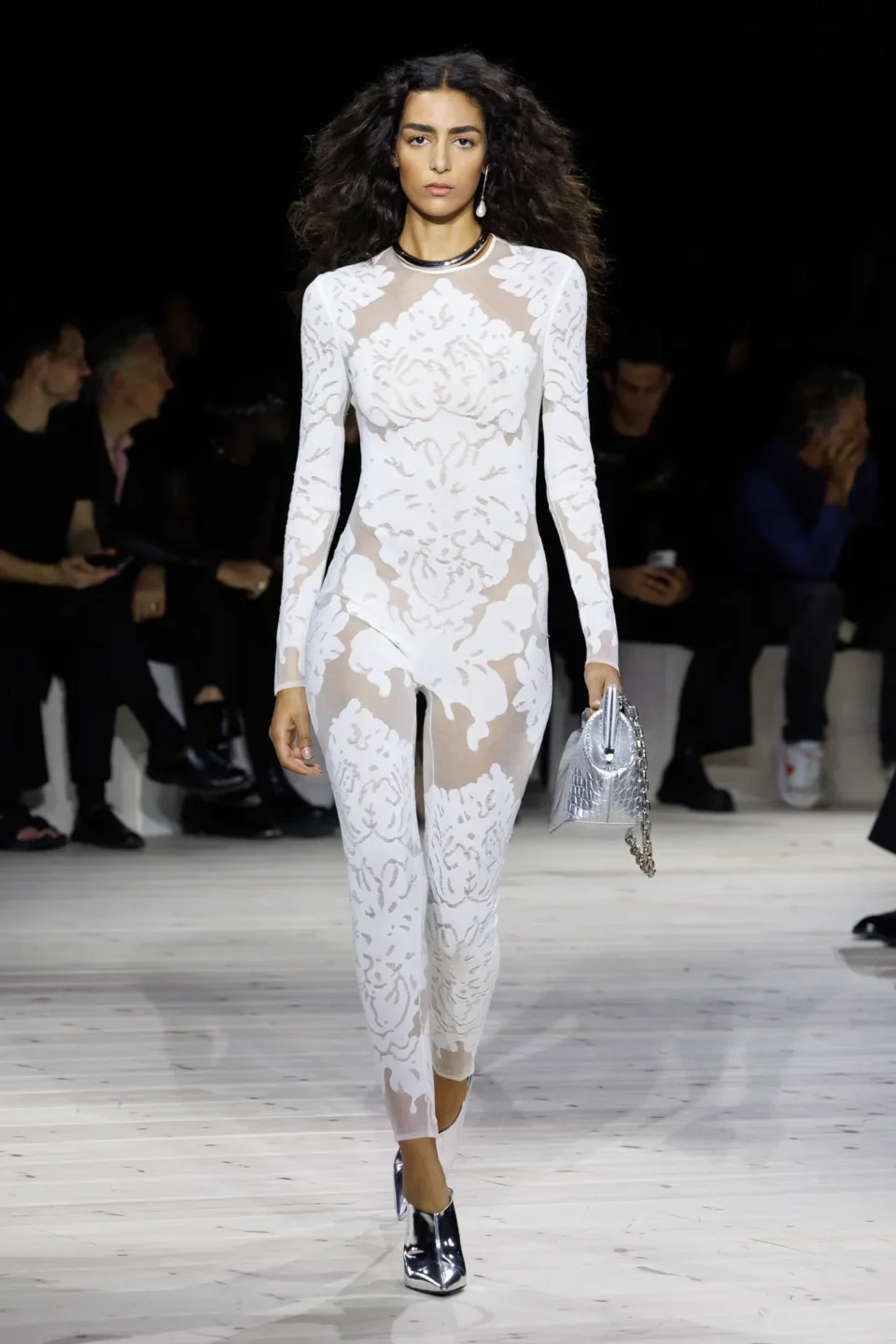 Alexander_McQueen_RTW_SS24_27