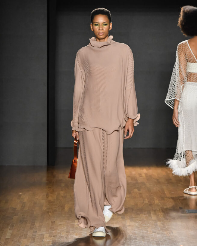 Marina Bitu

SPFW N56

Foto: Ze Takahashi/ @agfotosite