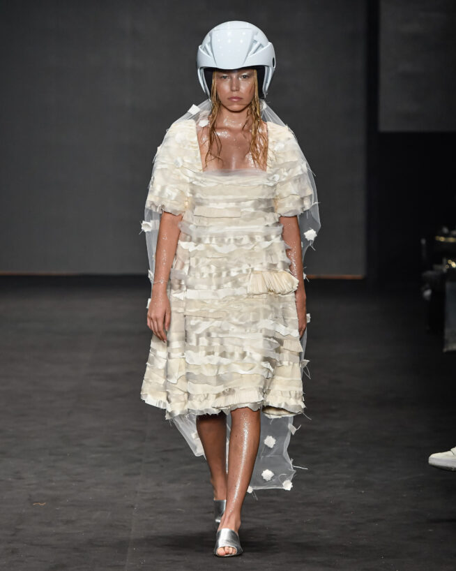 Renata BuzzoSPFW N56Foto: Ze Takahashi/ @agfotosite