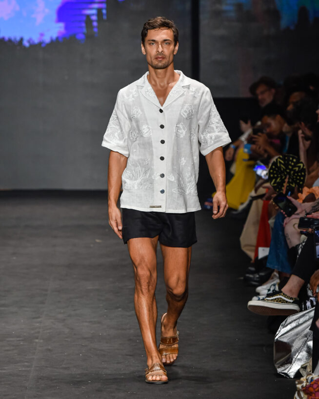 Santa Resistencia

SPFW N56

Foto: Ze Takahashi/ @agfotosite