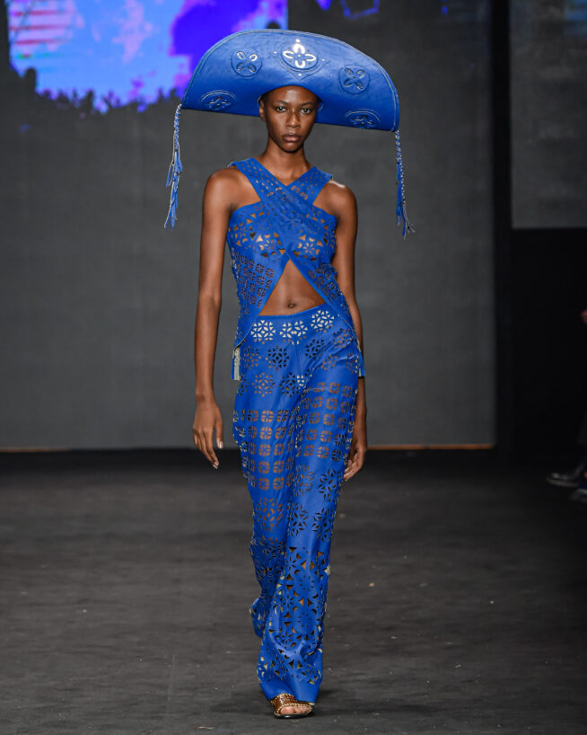 Santa Resistencia

SPFW N56

Foto: Ze Takahashi/ @agfotosite