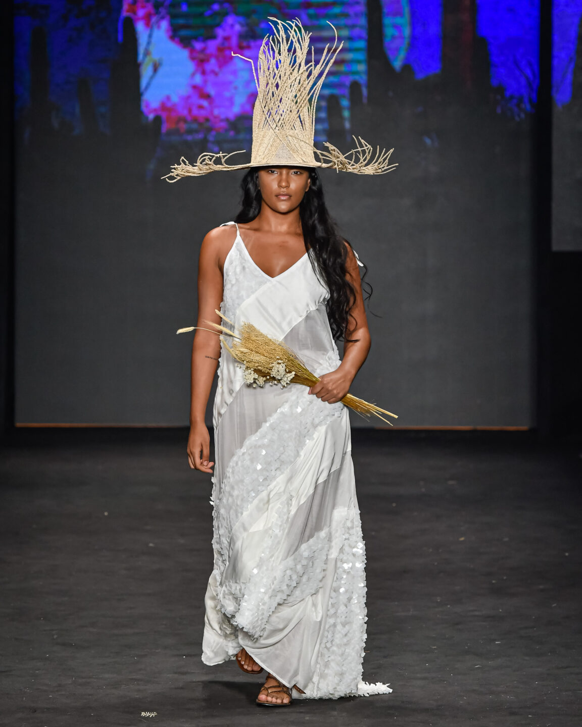 Santa Resistencia

SPFW N56

Foto: Ze Takahashi/ @agfotosite