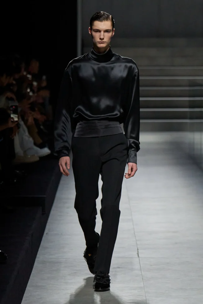 00001-dolce-and-gabbana-fall-2024-menswear-credit-gorunway