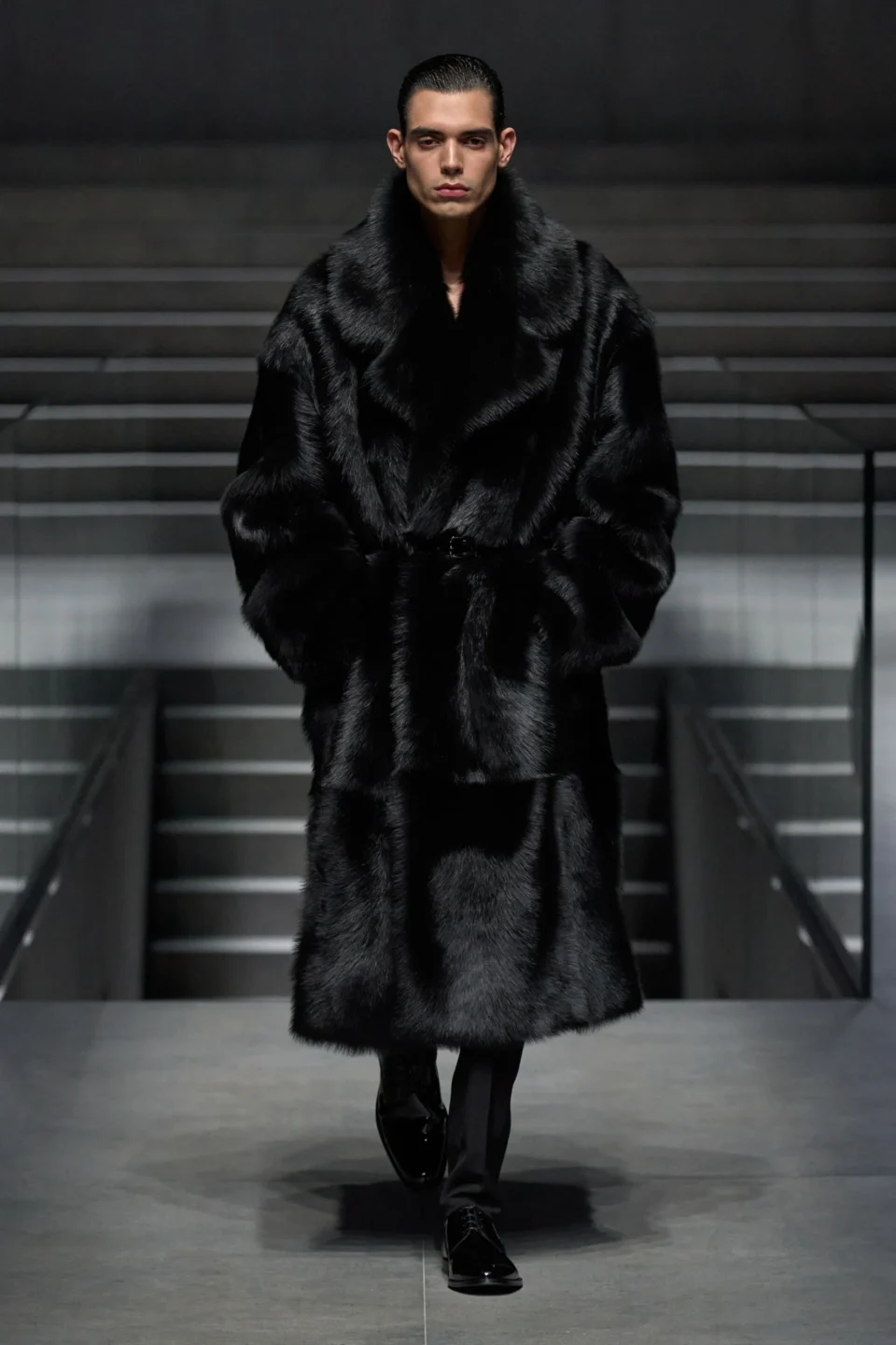 00002-dolce-and-gabbana-fall-2024-menswear-credit-gorunway