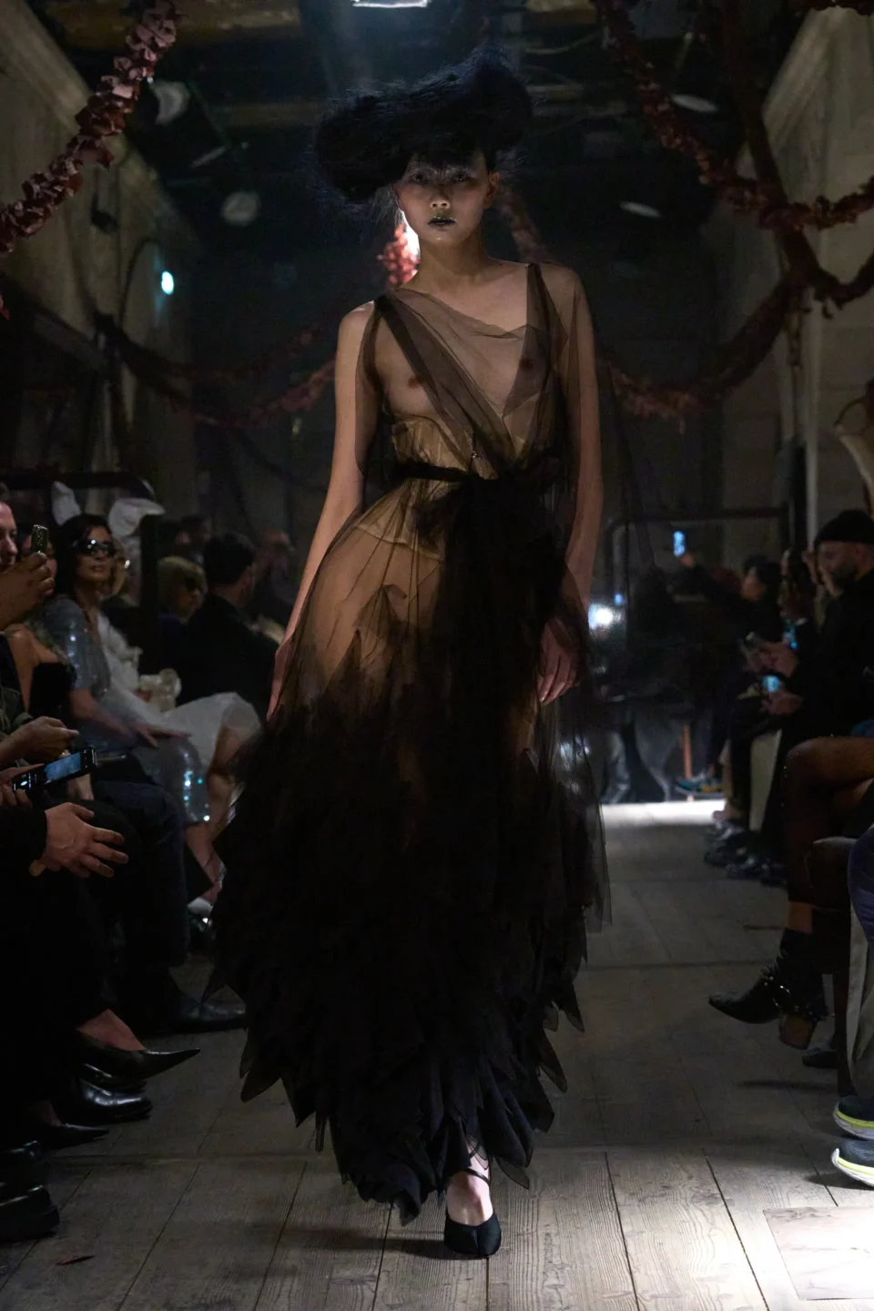 00004-maison-margiela-spring-2024-couture-credit-gorunway