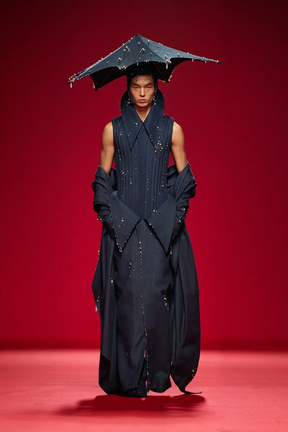 00004-robert-wun-spring-2024-couture-credit-brand