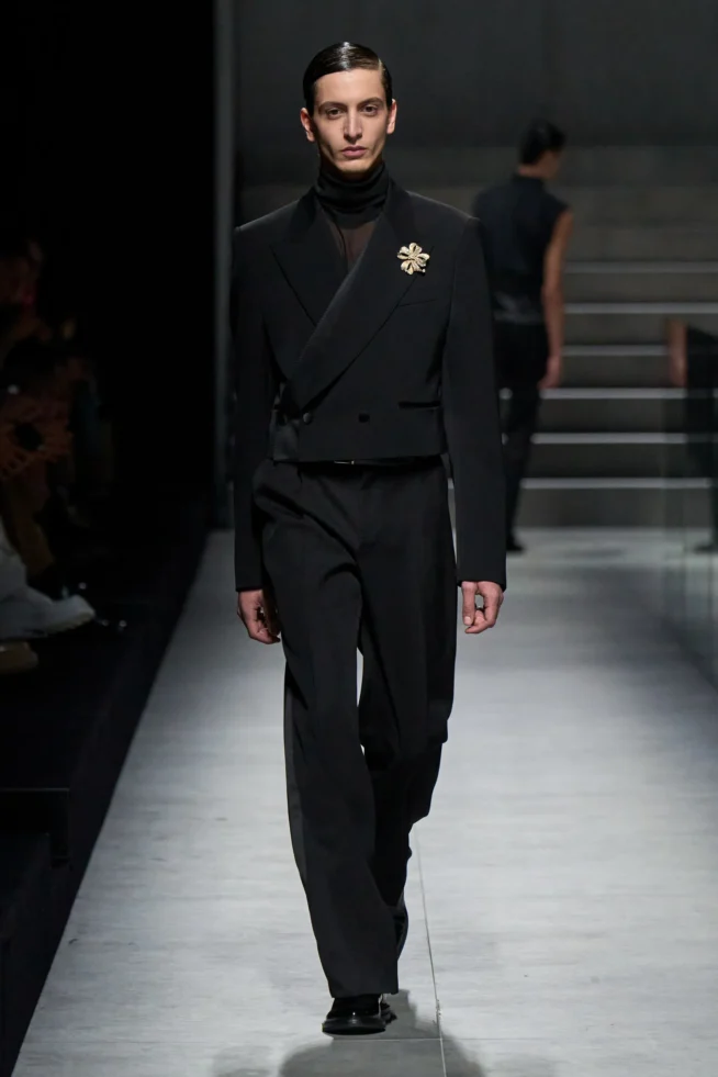 00009-dolce-and-gabbana-fall-2024-menswear-credit-gorunway
