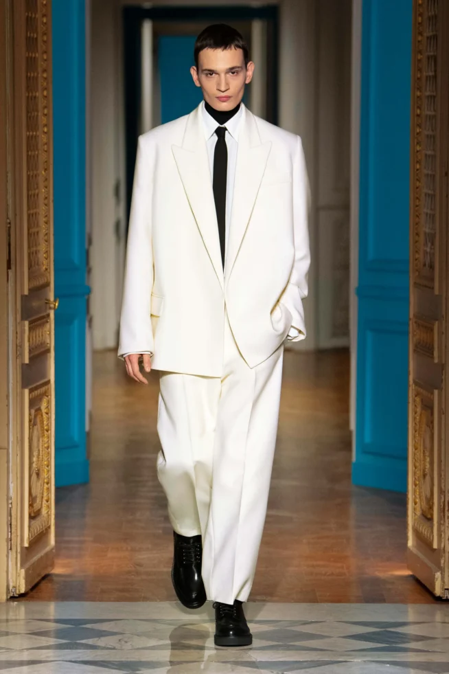 00012-valentino-fall-2024-mens-credit-brand