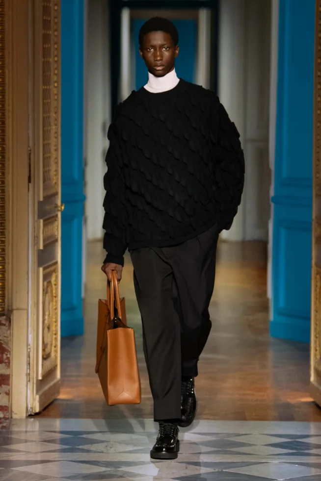 00014-valentino-fall-2024-mens-credit-brand