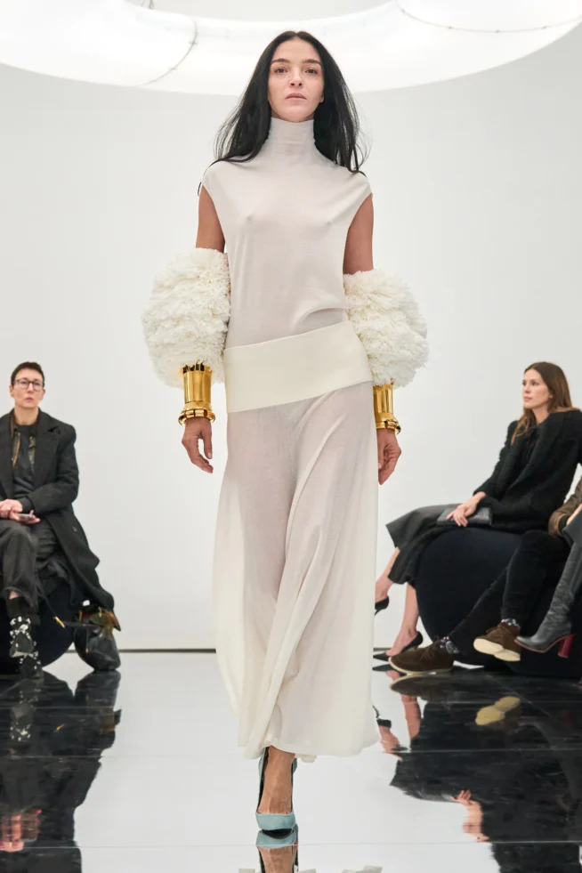 00015-alaia-fall-2024-ready-to-wear-credit-brand