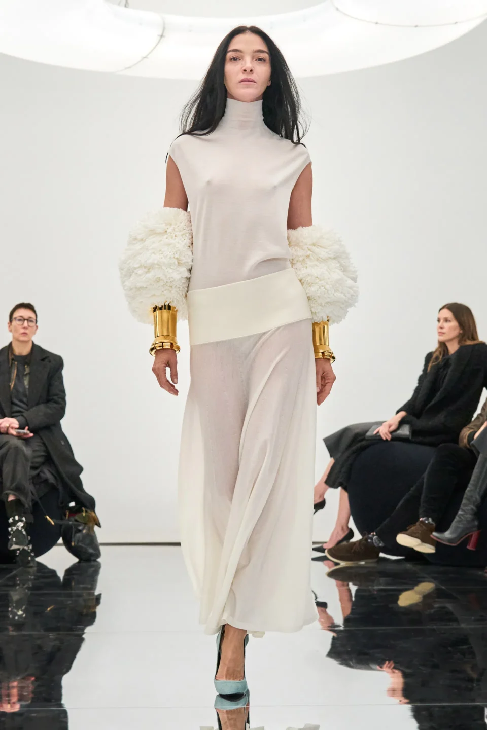 00015-alaia-fall-2024-ready-to-wear-credit-brand