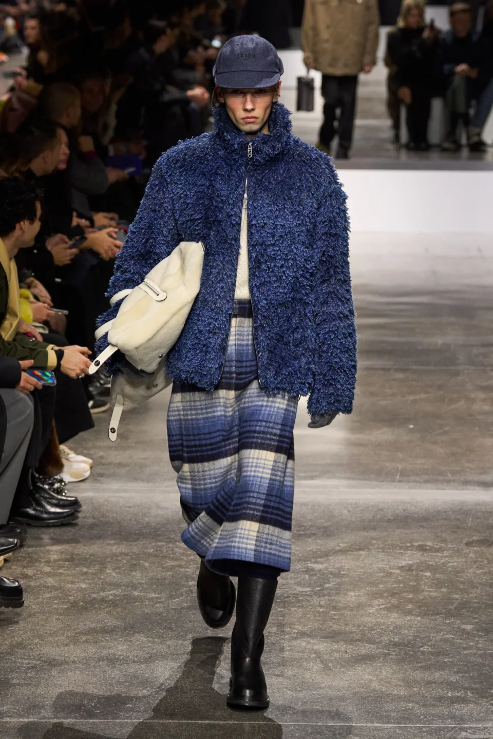 00015-fendi-fall-2024-menswear-credit-gorunway