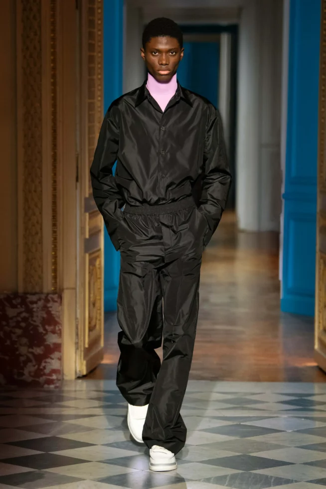 00016-valentino-fall-2024-mens-credit-brand