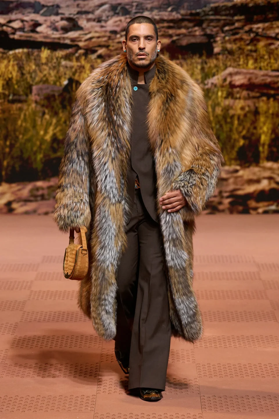 00018-louis-vuitton-fall-2024-menswear-credit-gorunway