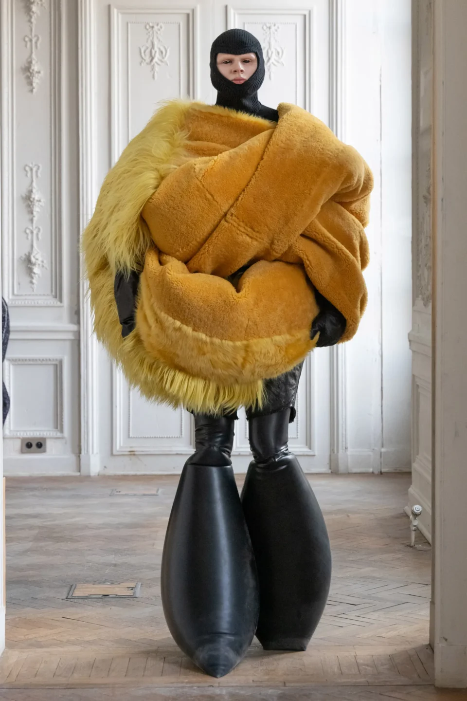 00019-rick-owens-fall-2024-menswear-credit-owenscorp