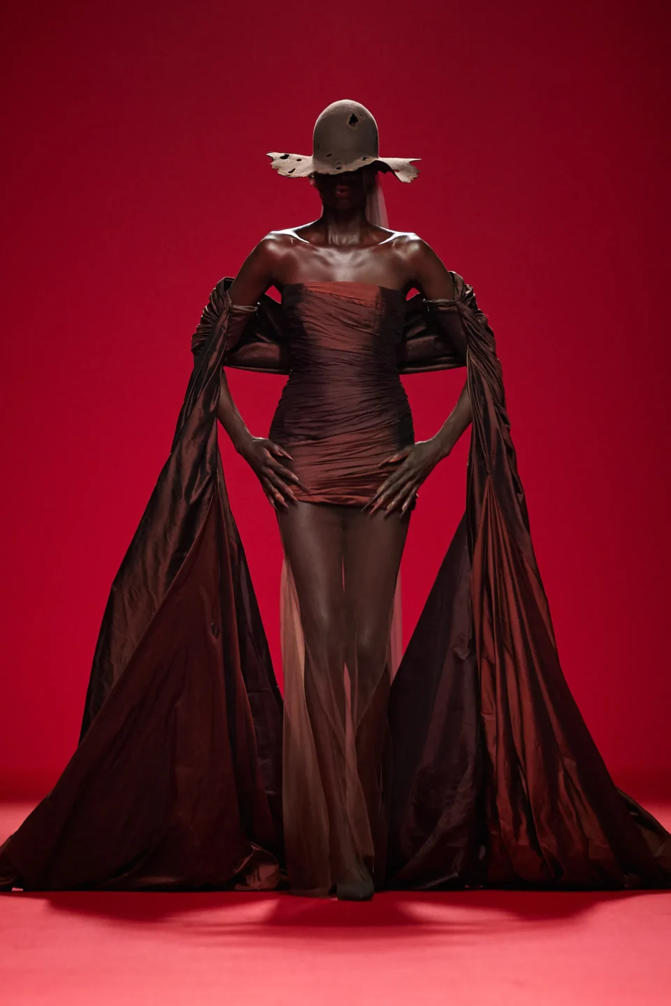 00019-robert-wun-spring-2024-couture-credit-brand