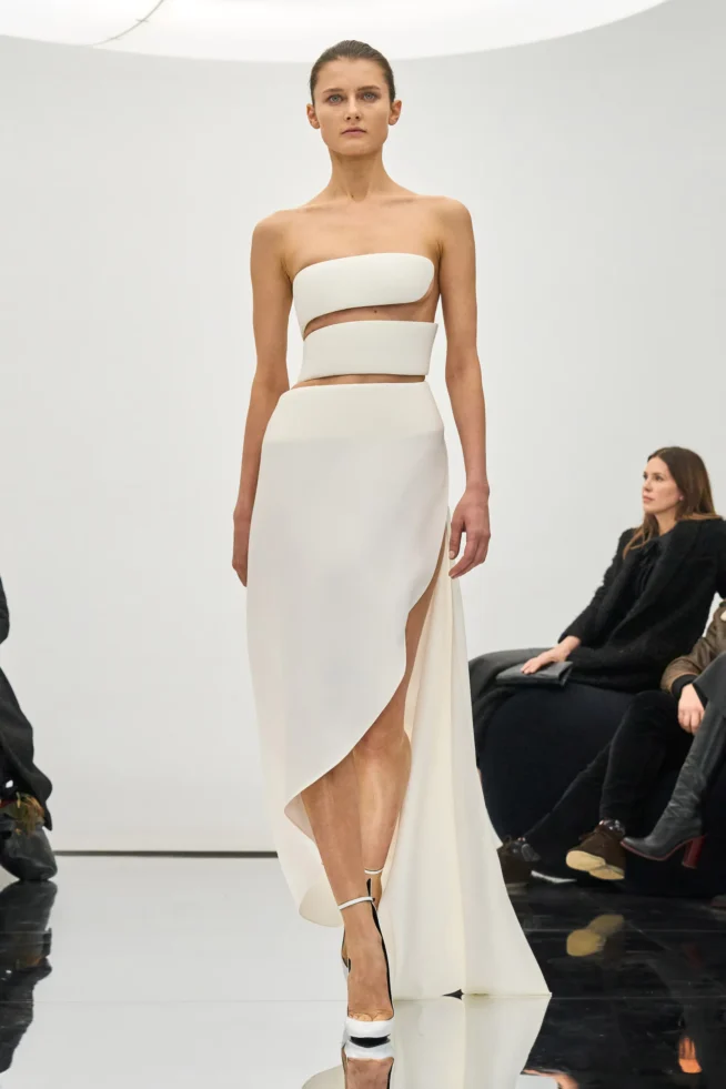 00020-alaia-fall-2024-ready-to-wear-credit-brand