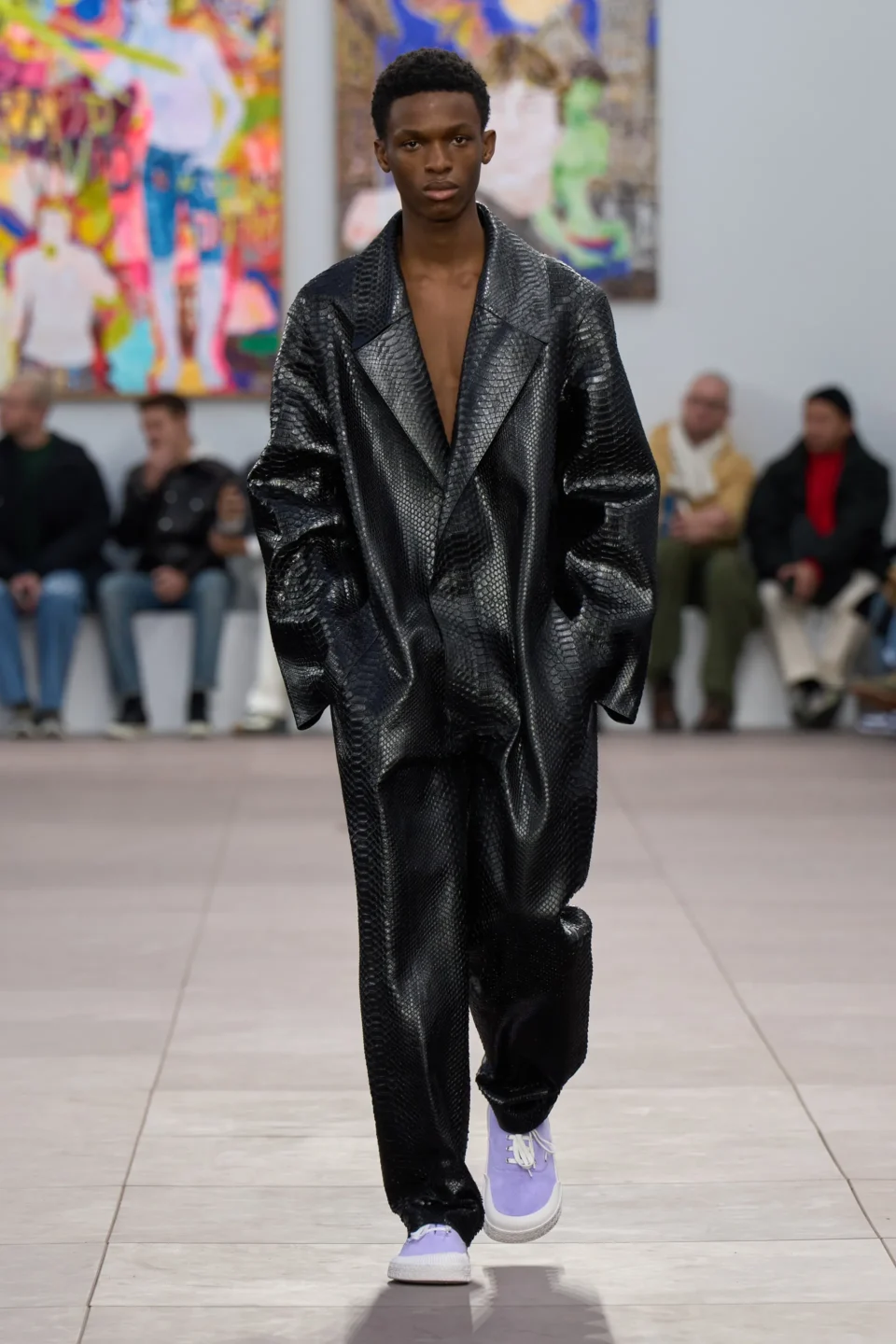 00021-loewe-fall-2024-mens-credit-gorunway
