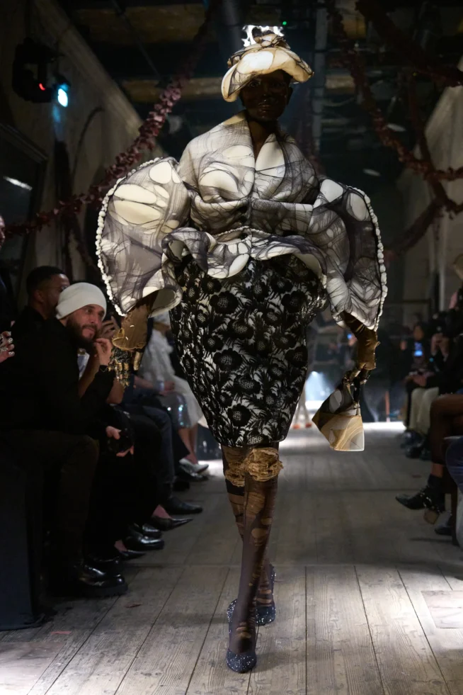 00021-maison-margiela-spring-2024-couture-credit-gorunway