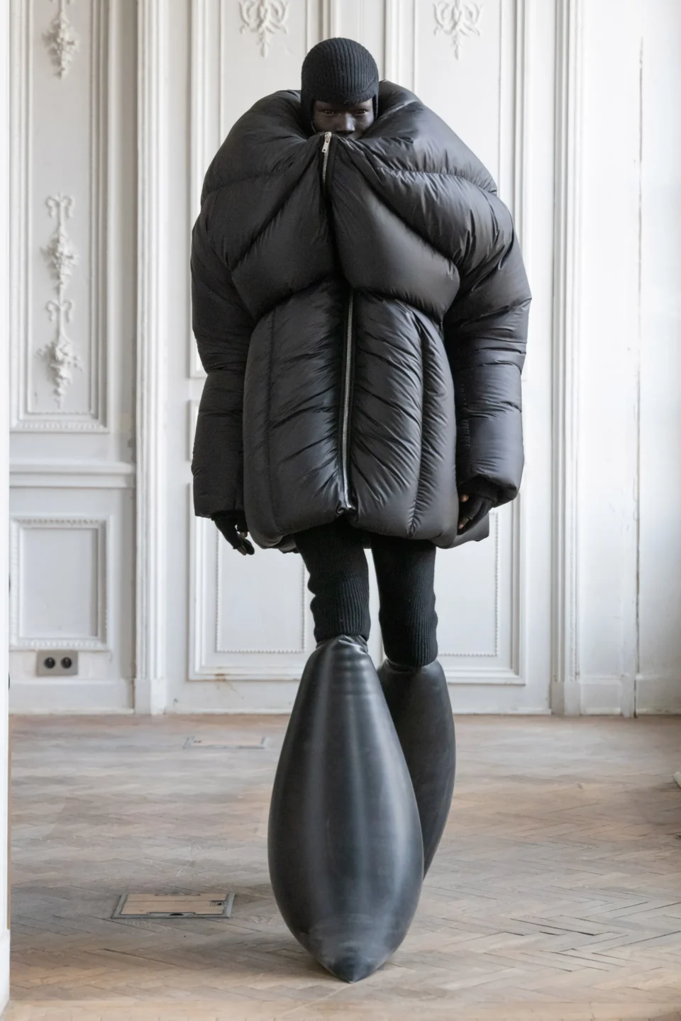 00022-rick-owens-fall-2024-menswear-credit-owenscorp