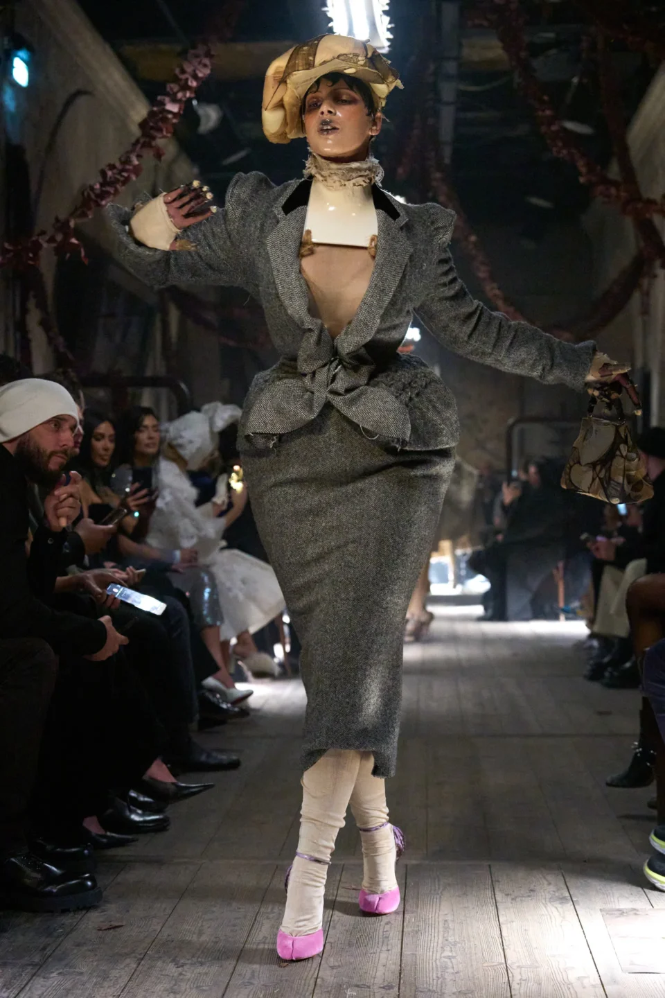 00024-maison-margiela-spring-2024-couture-credit-gorunway
